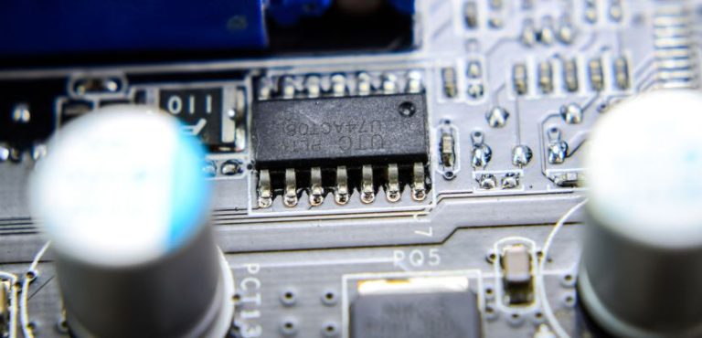 Parallel Thread Port What Is a Parallel Port? (Uses, Advantages, Disadvantages)