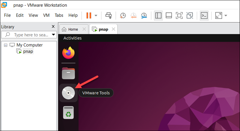 The VMware Tools virtual CD in the Ubuntu dock.