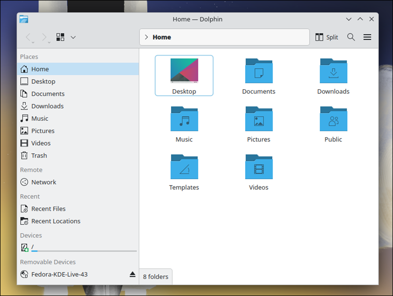KDE vs. GNOME file manager: Dolphin on Fedora 43.
