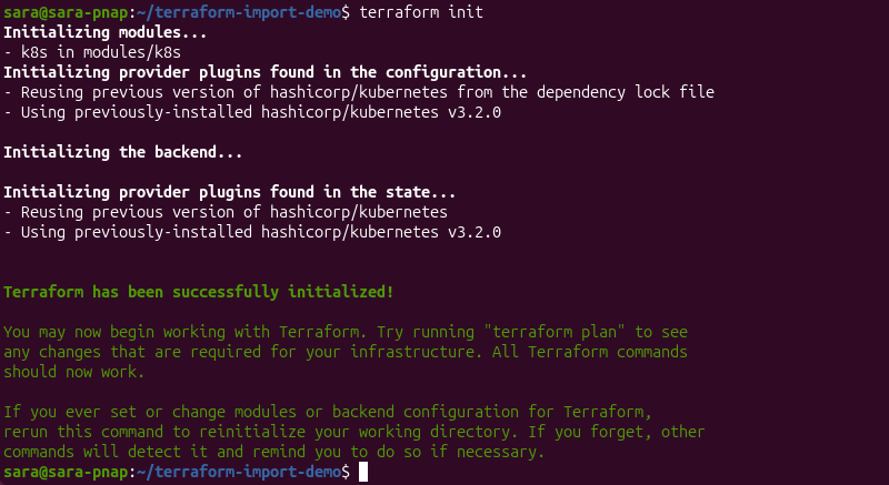 Terraform initializing the working directory and loading the Kubernetes module